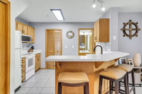 1257 Birch Ct #7, White Bear Lake, MN 55110