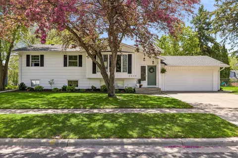 2620 Cedar Ave, White Bear Lake, MN 55110