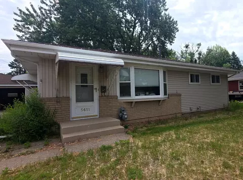 5611 6th St NE, Fridley, MN 55432