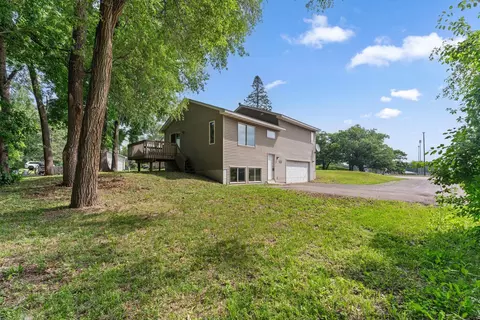 1380 Silver Lake Rd NW, New Brighton, MN 55112