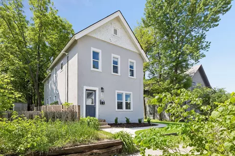 826 20th Ave NE, Minneapolis, MN 55418
