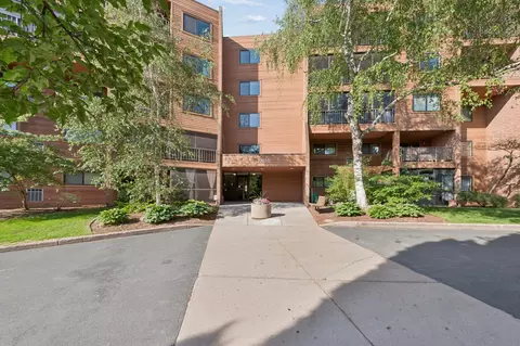 3320 Louisiana Ave S #504, Saint Louis Park, MN 55426
