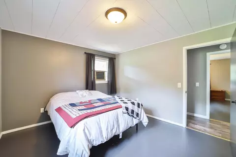 Bedroom - 919 Pine Grove Rd, Staples, MN 56479 photo 6 of 11