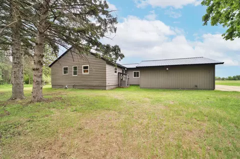 Exterior - 919 Pine Grove Rd, Staples, MN 56479 photo 5 of 7