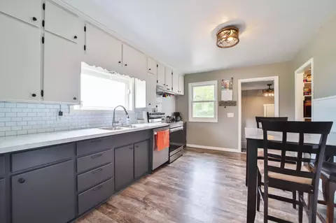 Kitchen - 919 Pine Grove Rd, Staples, MN 56479 photo 2 of 2