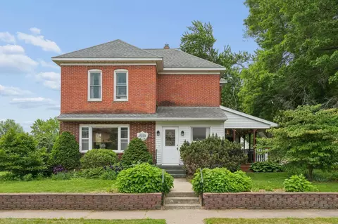 215 Elm St W, Amery, WI 54001