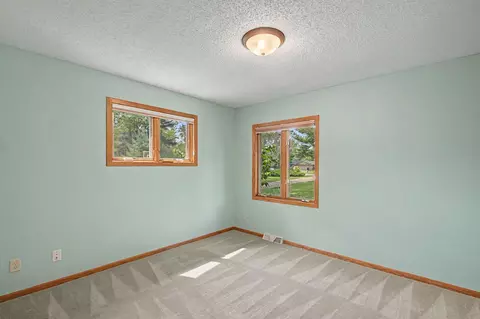 Bedroom - 725 Bradford Ave, Champlin, MN 55316 photo 2 of 6