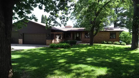 725 Bradford Ave, Champlin, MN 55316