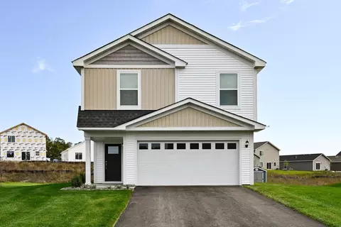 604 Redwood Loop N, Cambridge, MN 55008