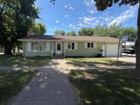 401 W Crawford St, Luverne, MN 56156