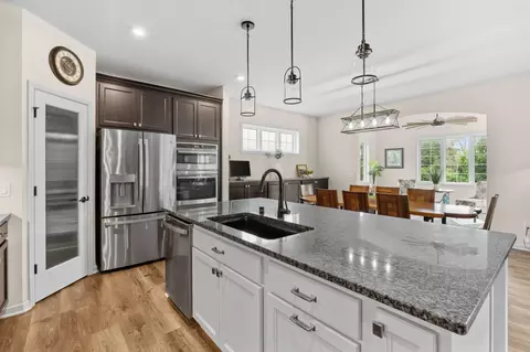5886 Sheffield Ter NE, Prior Lake, MN 55372