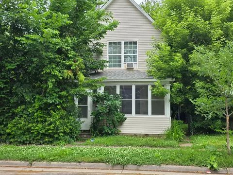 424 33rd Ave N, Minneapolis, MN 55412