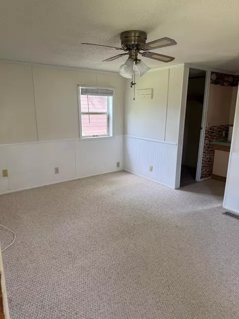 Bedroom - 2130 White Pine Dr, Cambridge, MN 55008 photo 5 of 5