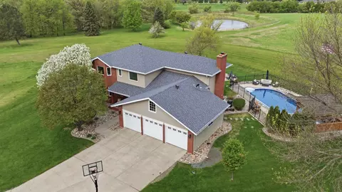 3500 Riverview Cir, Moorhead, MN 56560