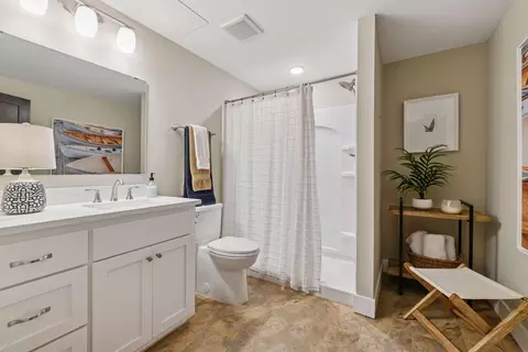 Bath - 180 Bell St, Excelsior, MN 55331 photo 11 of 11