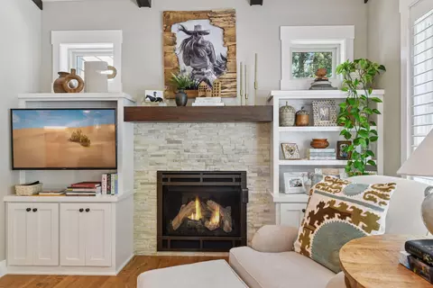Living - 180 Bell St, Excelsior, MN 55331 photo 4 of 6