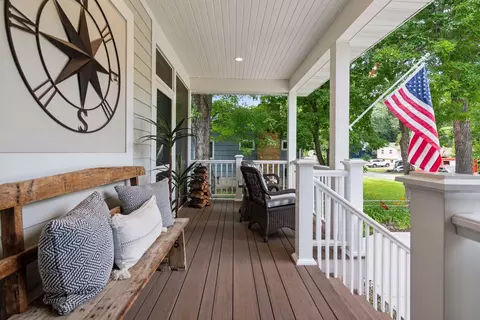 Exterior - 180 Bell St, Excelsior, MN 55331 photo 7 of 16