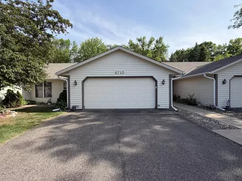 6710 Buckley Cir, Inver Grove Heights, MN 55076
