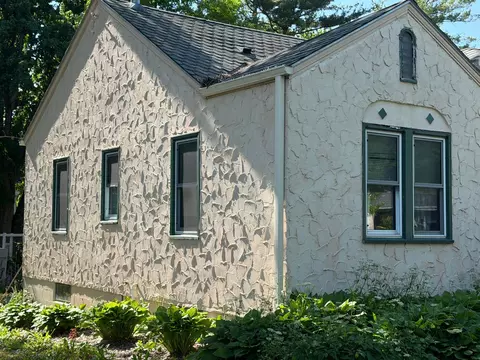 705 Bennett St, North Mankato, MN 56003