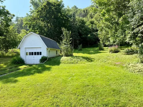 Exterior - 521 E 7th St, Red Wing, MN 55066 photo 9 of 10