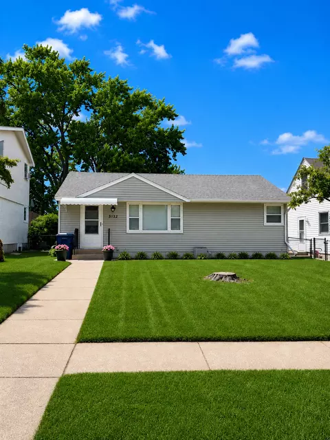 5132 4th St NE, Columbia Heights, MN 55421