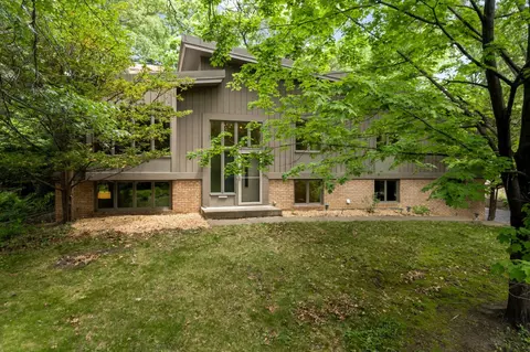 4336 Avondale Rd, Golden Valley, MN 55416