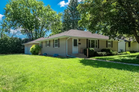 330 Linden St N, Northfield, MN 55057