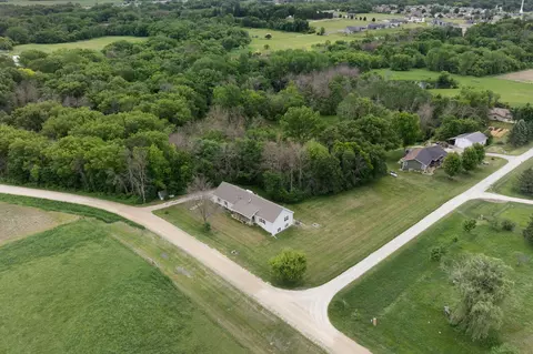 18486 625th St, Dodge Center, MN 55927