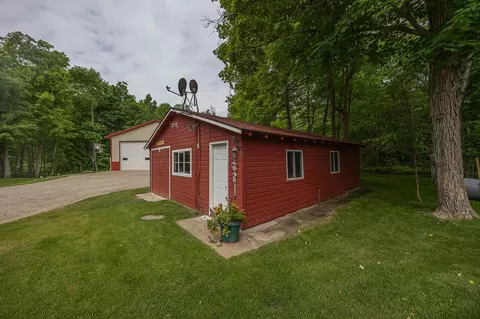 Exterior - 421 Goshawk Ln NW, Hackensack, MN 56452 photo 10 of 15