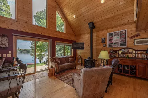 Living - 421 Goshawk Ln NW, Hackensack, MN 56452 photo 2 of 5