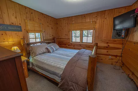 Bedroom - 421 Goshawk Ln NW, Hackensack, MN 56452 photo 4 of 4