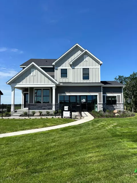 3736 Holbrook Dr, Waconia, MN 55387