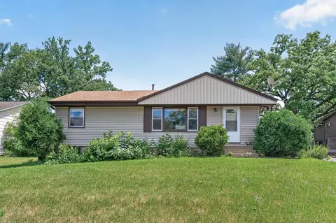 256 Galaxy Dr, Circle Pines, MN 55014