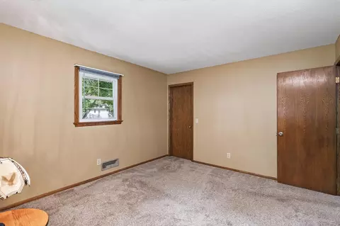 Bedroom - 336 Sunrise Ln, Champlin, MN 55316 photo 4 of 9