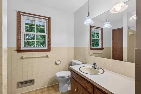Bath - 336 Sunrise Ln, Champlin, MN 55316 photo 1 of 2