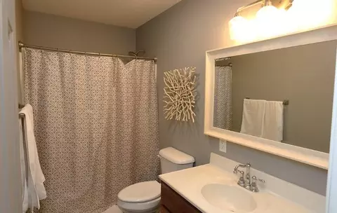 Bath - 46219 Little Pine Loop, Perham, MN 56573 photo 4 of 4