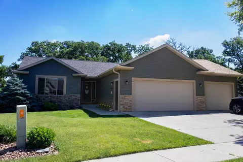 2823 Dunlap Ln SE, Rochester, MN 55904