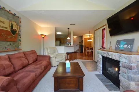 7285 Brittany Ln, Inver Grove Heights, MN 55076