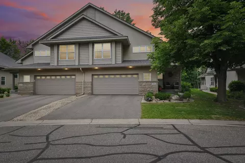 1026 Saint Johns Bay, Woodbury, MN 55129