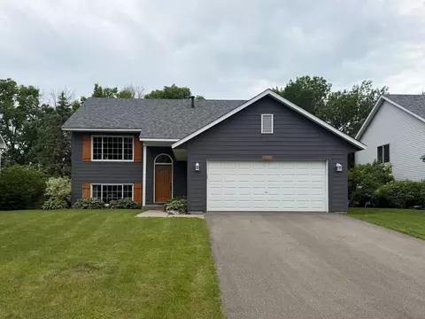 309 Wildhurst Rd, Waconia, MN 55387