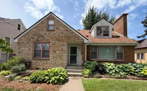 1065 Stryker Ave, West Saint Paul, MN 55118