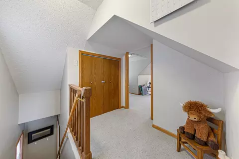 Entry Way - 910 8th Ave SW, Austin, MN 55912 photo 1 of 1