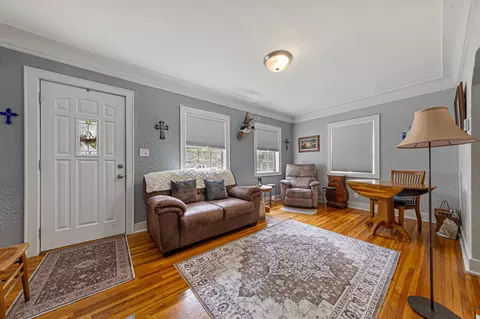 Living - 910 8th Ave SW, Austin, MN 55912 photo 1 of 2