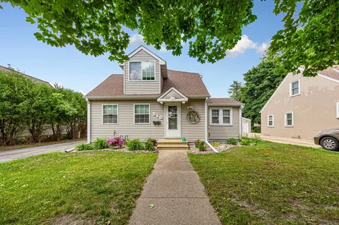 910 8th Ave SW, Austin, MN 55912