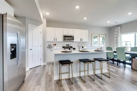 611 Goldenrod Trl, Waconia, MN 55387