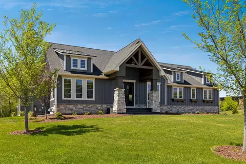 5720 57th Pl N, Lake Elmo, MN 55042