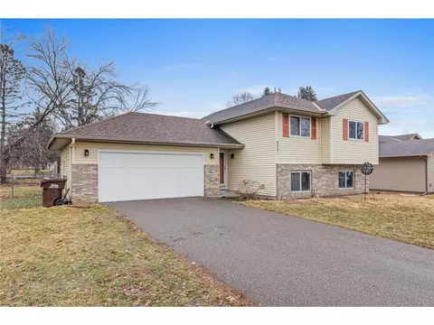 8001 Jeffery Ave S, Cottage Grove, MN 55016