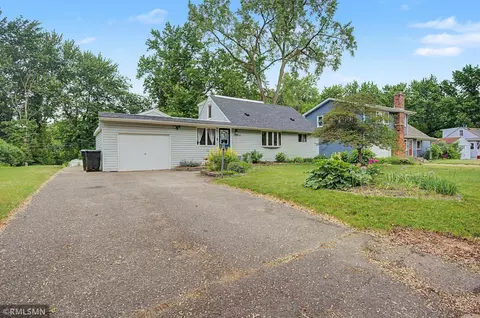 2299 Knoll Dr, Mounds View, MN 55112