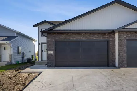 69 Cedar Dr, Mapleton, ND 58059