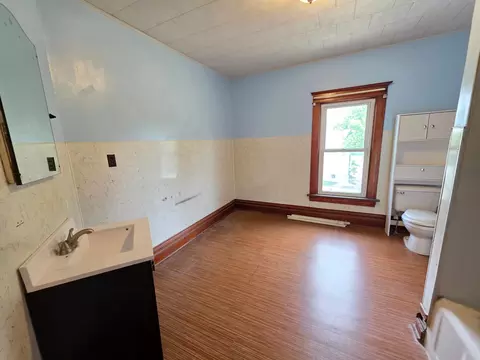 Bath - 50430 315th Ave, Elgin, MN 55932 photo 2 of 3